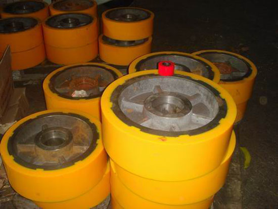 机场用高承载拖轮